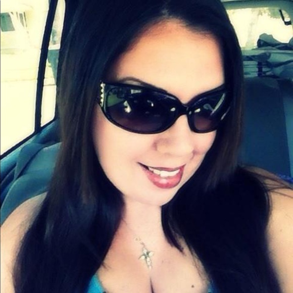 Meet your Poshers, Nicole & Sherri, from Simply Styled Boutique! - Picture 2 of 3